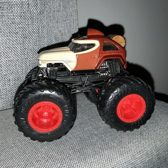 Hot Wheels Other - Monster Truck Donkey Kong Hot Wheels 1:64 Super Mario 2020